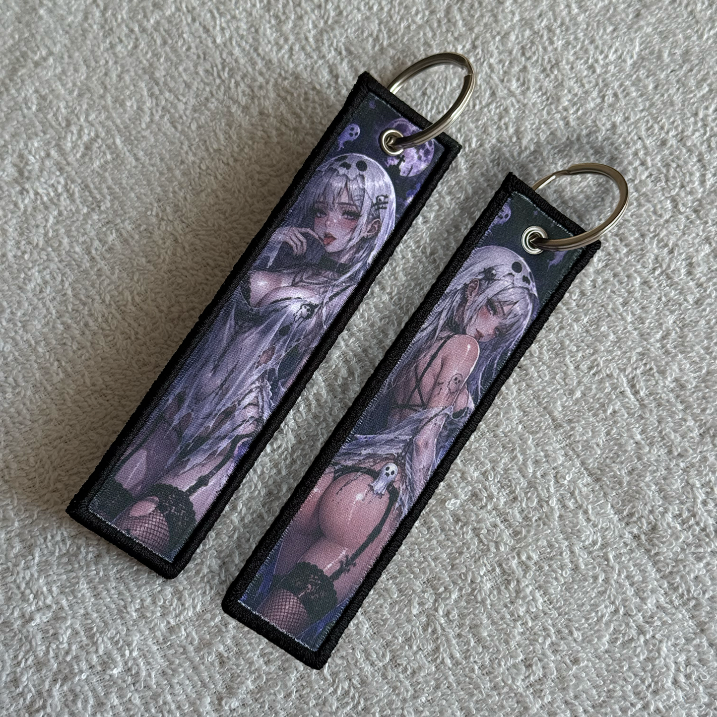 GHOST GIRL JET TAG | KEYCHAIN
