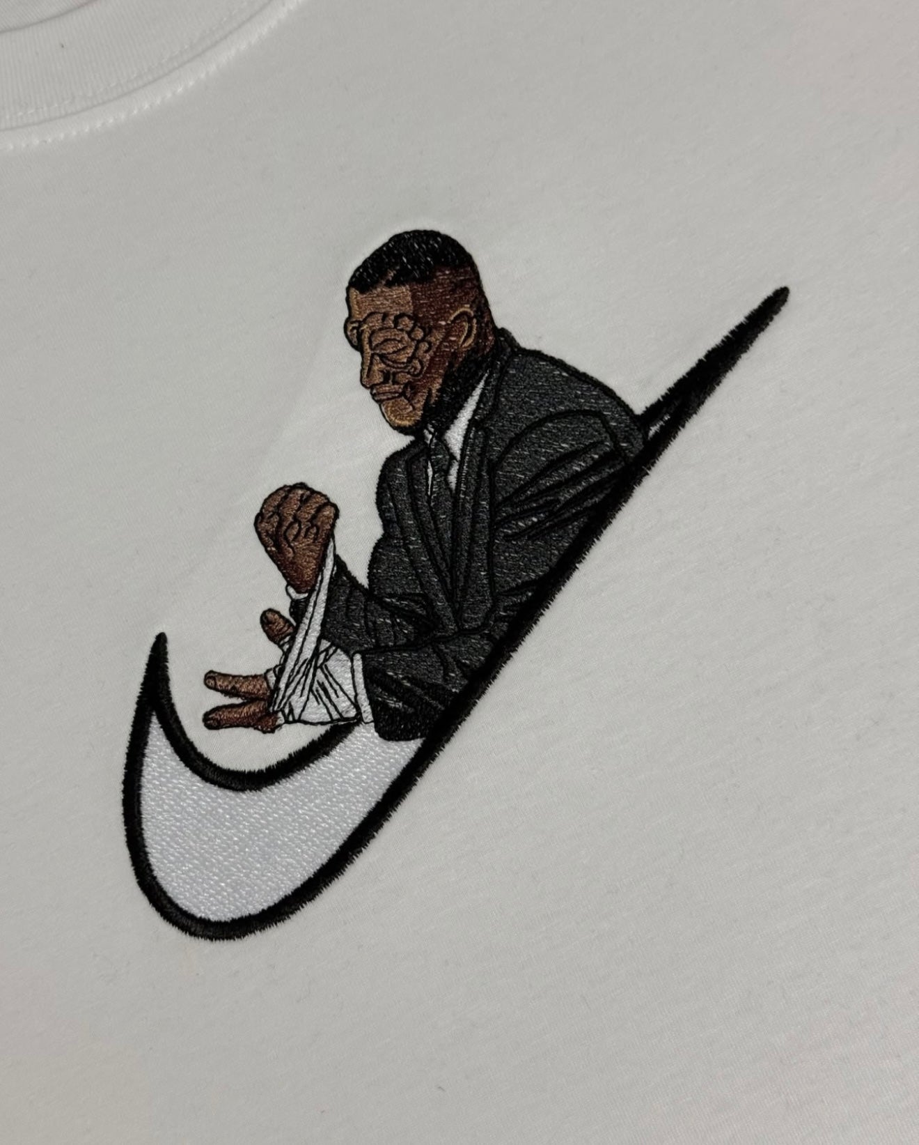 MIKE EMBROIDERY T-SHIRT